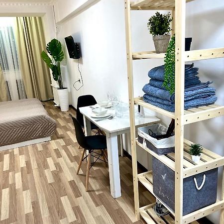Студия Эрмитаж Атакент Almaty Bagian luar foto