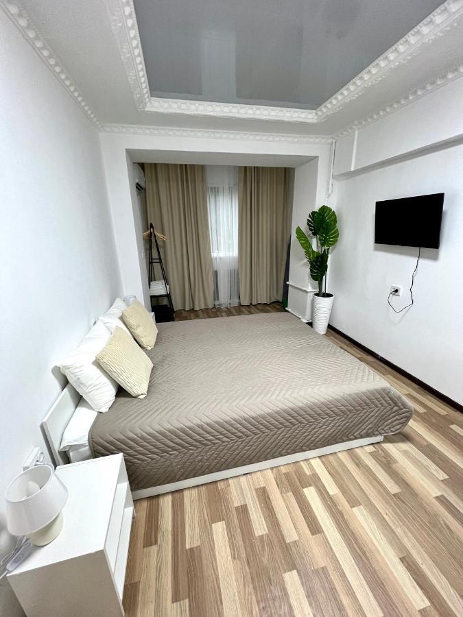 Студия Эрмитаж Атакент Almaty Bagian luar foto
